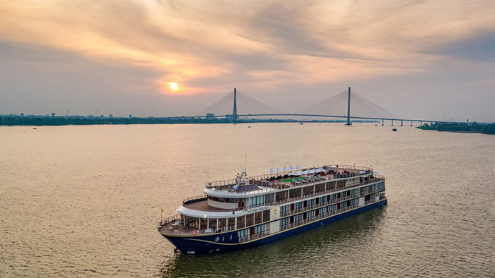 Tham gia tour du thuyền trên sông Mekong hứa hẹn một trải nghiệm độc đáo trên hành trình thưởng ngoạn cảnh miền Tây. 